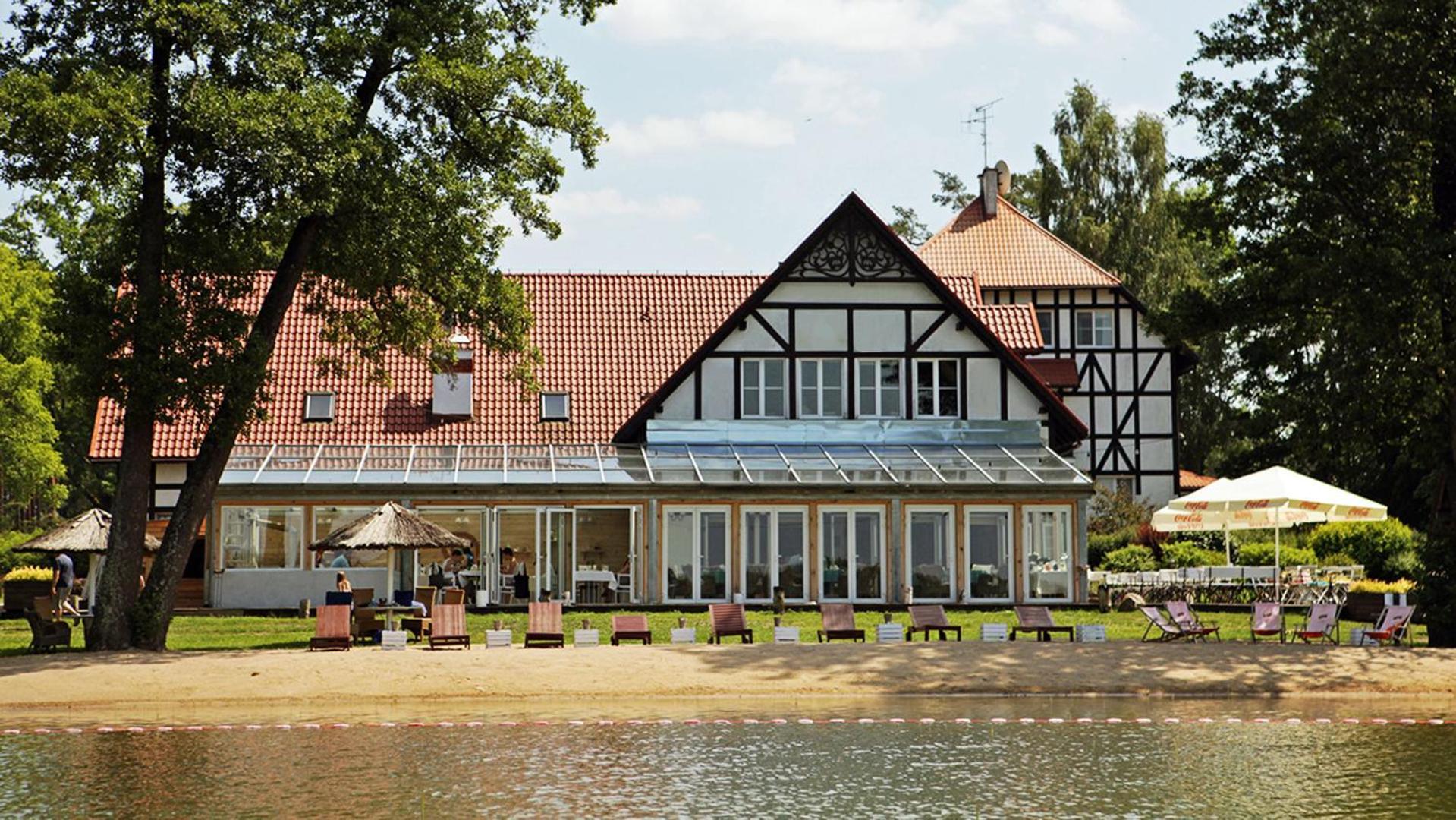 Jablon Lake Resort Pisz Exterior foto